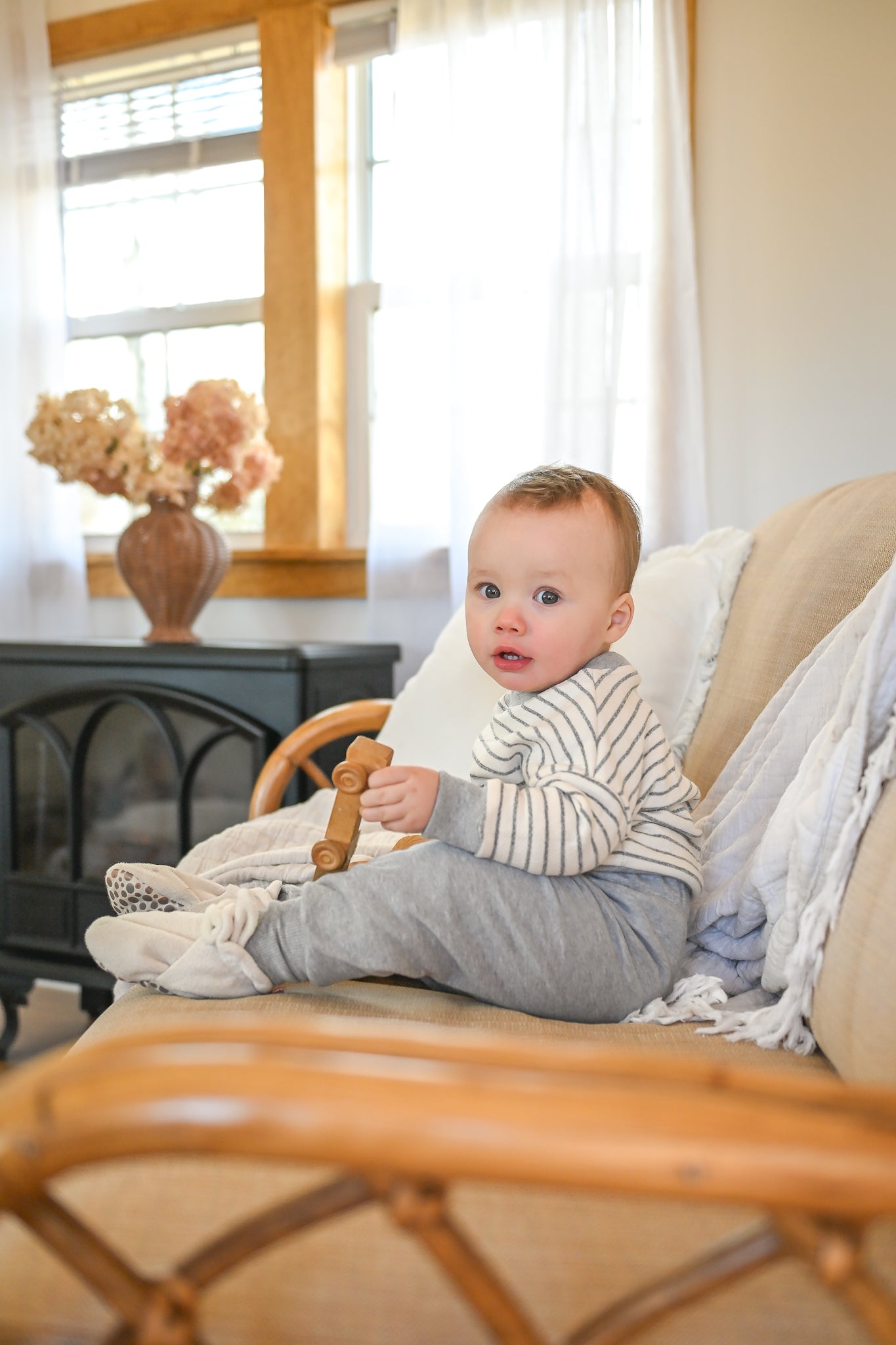 Cream and gray thick sweatsuit